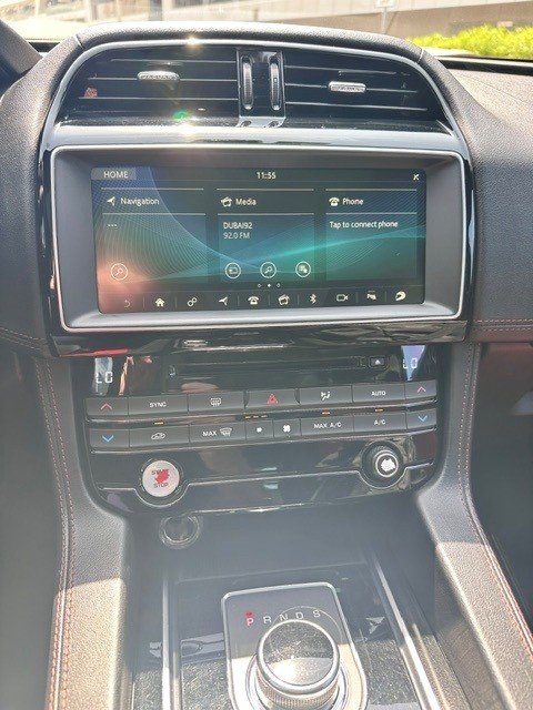 2017 Jaguar F-Pace 3.5 T V6 R Sport thumbnail 8